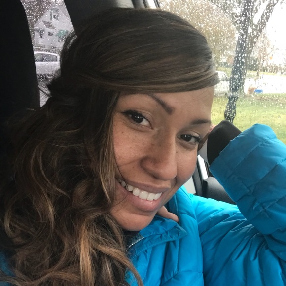 Meet your Posher, Raquel - Picture 1 of 1